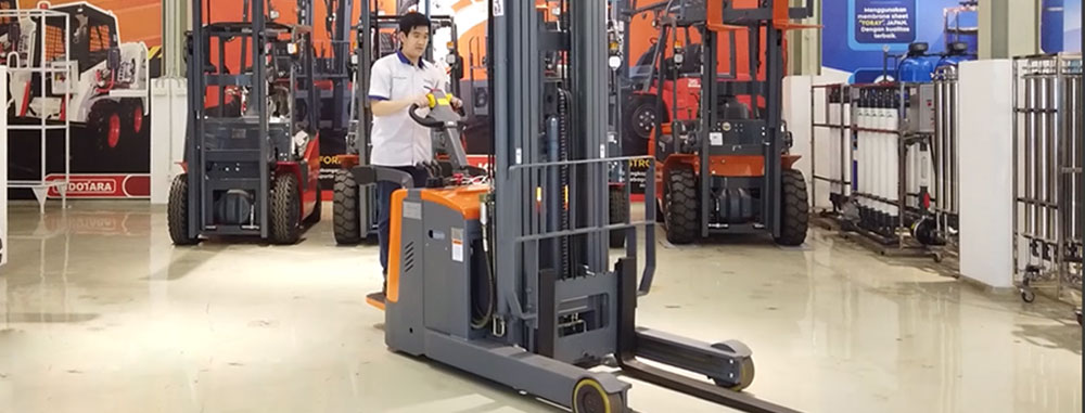 Prinsip-prinsip Warehouse Shigemitsu Reach Stacker